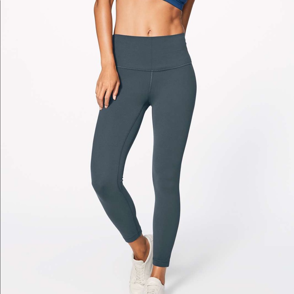 MELANITE Lululemon Aligns 4